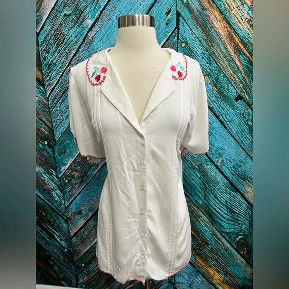 ModCloth Retro 1950s Red Cherry Embroidered Collar Button Down Shirt Blouse - Picture 2 of 10